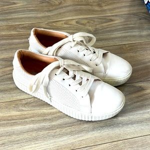 White Steve Madden fashion sneakers